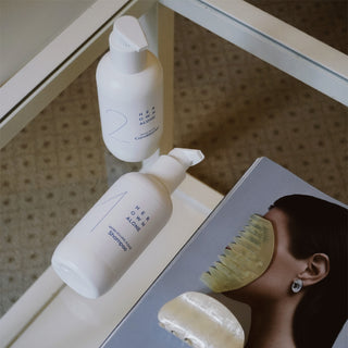 HER OWN ALONE Drėkinantis kondicionierius