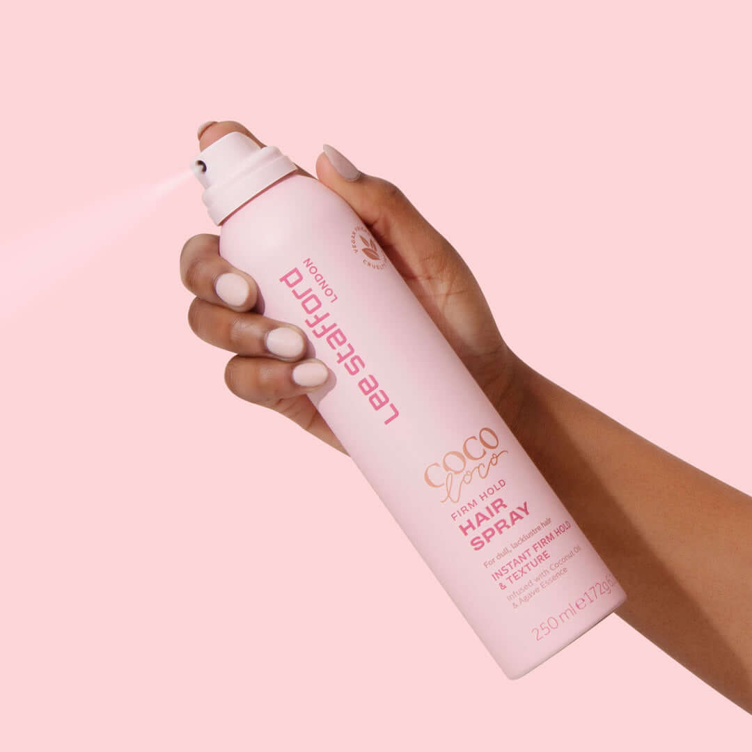 LEE STAFFORD Coco Loco Firm Hold Hairspray - stiprios fiksacijos plaukų lakas