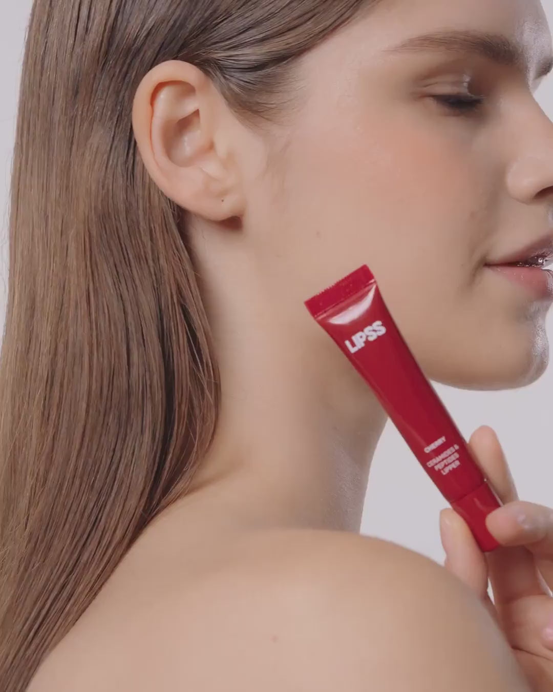 Įkelti vaizdo įrašą: LIPSS Lipper Cherry - lūpų blizgis
