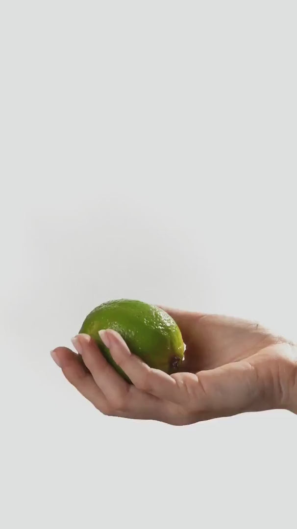Įkelti vaizdo įrašą: LIPSS Lipper Lime - lūpų blizgis